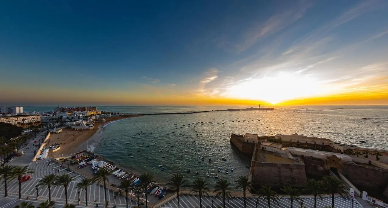 Atlantico Family Home Cadiz Apartment